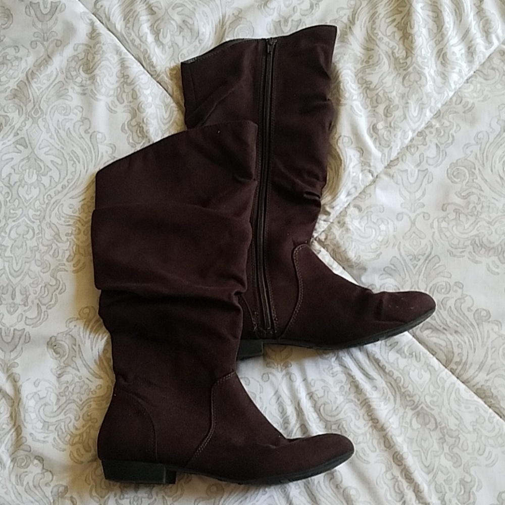 Brown boots